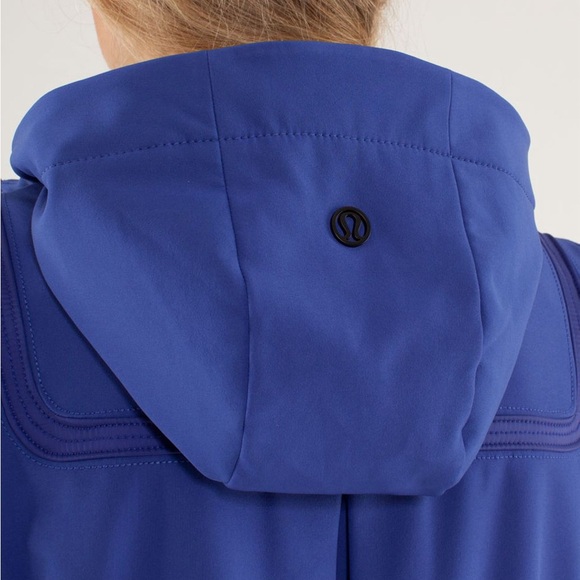 LIKE NEW. Lululemon Paddington Softshell
Pigment Blue - Picture 7 of 15